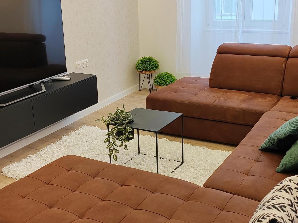 Town Square Apartamento *